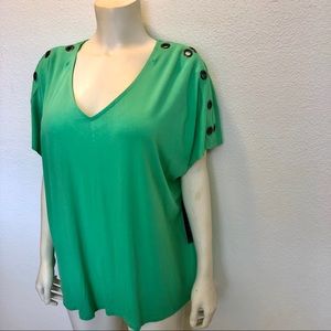 Cyrus Grommet Short Sleeve Green Top Size 1X